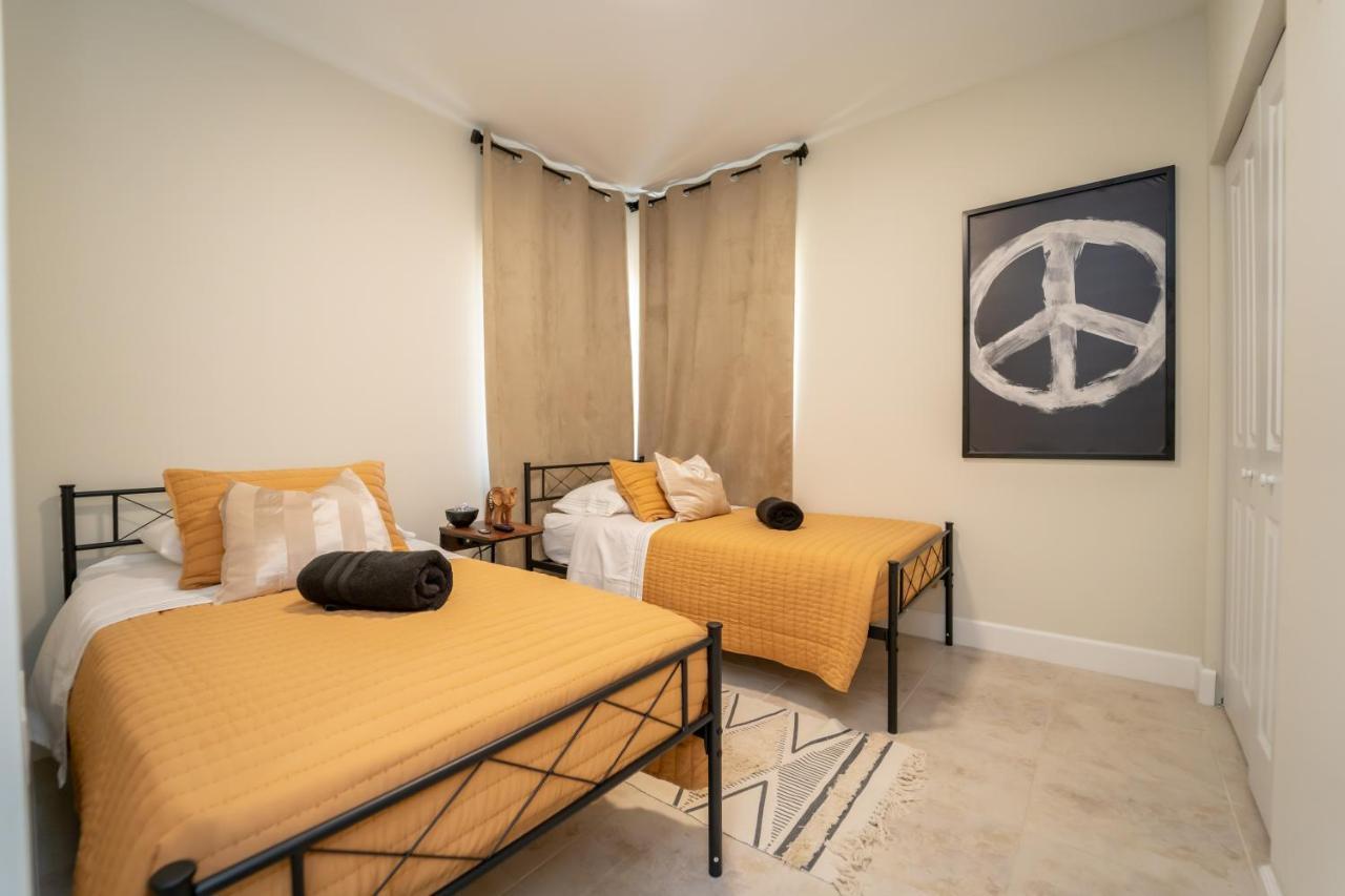Luxury Miami Vacation! Next To Wynwood & Design Districtアパートメント エクステリア 写真